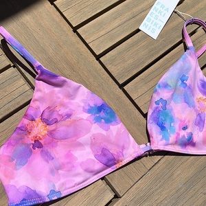 NWT Frankie’s Bikinis Watercolor Floral Francesca Top (Size L)